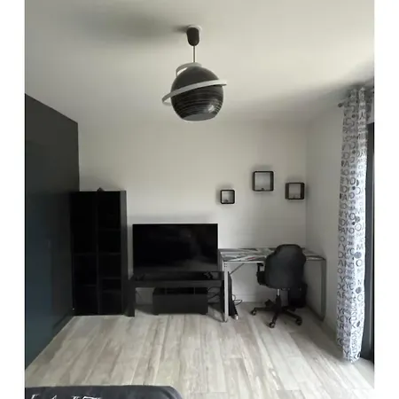 Δωμάτια σε οικογενειακή κατοικία Dans Maison Moderne Confort *