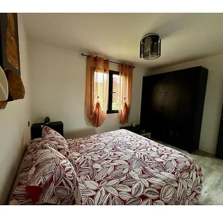 Δωμάτια σε οικογενειακή κατοικία Dans Maison Moderne Confort Orgueil