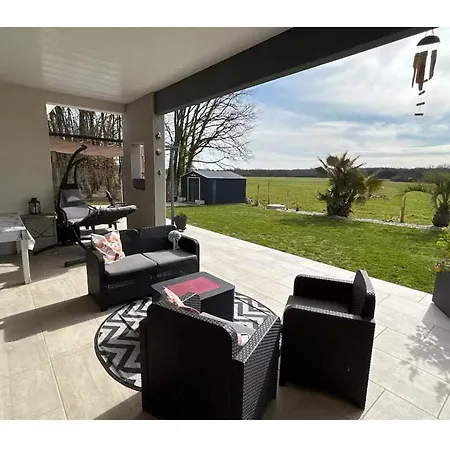 Δωμάτια σε οικογενειακή κατοικία Dans Maison Moderne Confort *