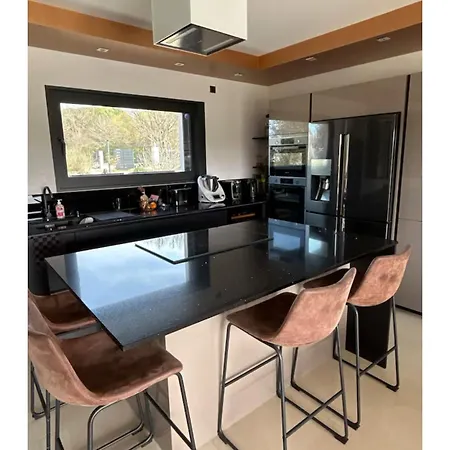 Δωμάτια σε οικογενειακή κατοικία Dans Maison Moderne Confort